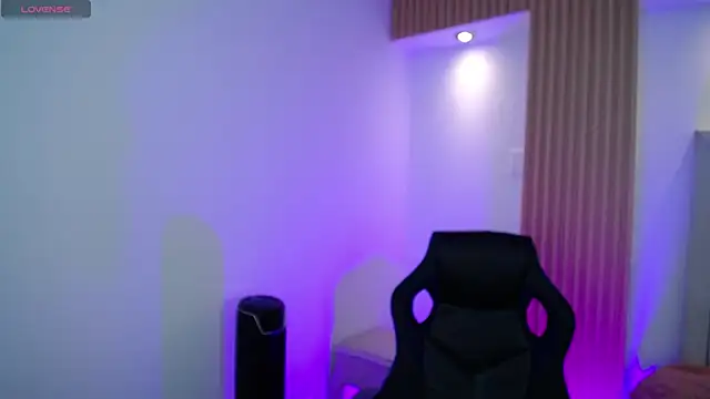 Kat Cute online show from April 2026 03:57:02 AM