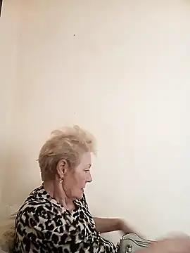 Snapshot of Calypso-Loove chatting on June 2026 11:44:02 AM Calypso-Loove online show from June 2026 11:44:02 AM
