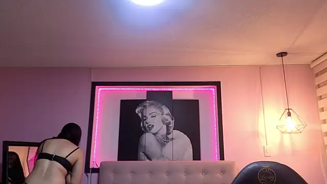 Sara valderrama  online show from February 2026 12:38:02 PM