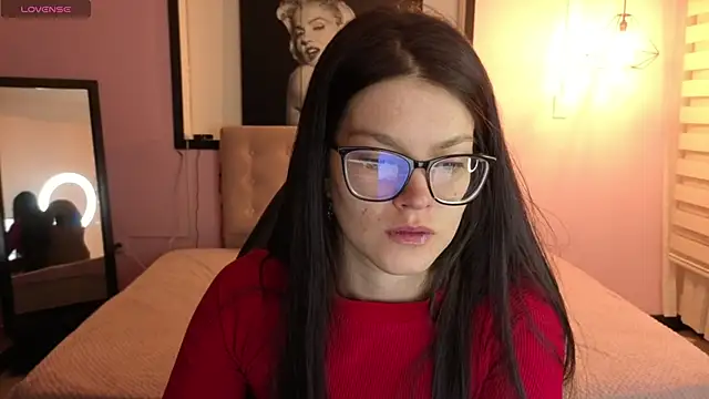 Sara valderrama  online show from April 2026 12:40:02 PM