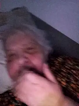 HapinessLovee online show from April 2026 06:14:02 PM