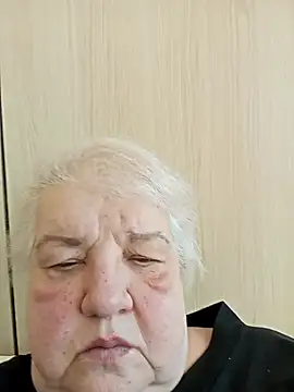 HapinessLovee online show from March 2026 12:20:02 PM