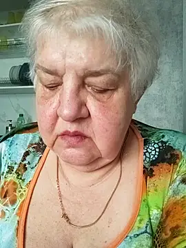 HapinessLovee online show from May 2026 09:02:01 AM