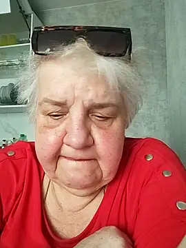 HapinessLovee online show from May 2026 10:12:02 AM