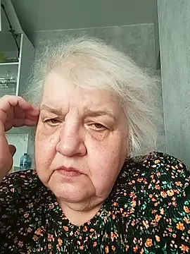 HapinessLovee online show from April 2026 06:40:02 AM