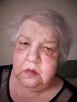 HapinessLovee online show from February 2026 05:15:02 PM