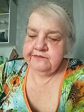 HapinessLovee online show from April 2026 06:37:02 AM