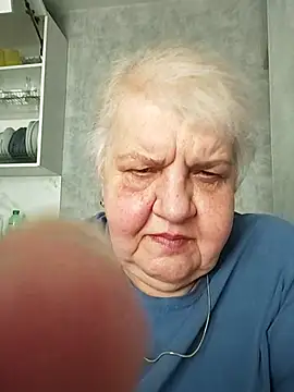 HapinessLovee online show from May 2026 10:27:01 AM