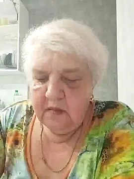 HapinessLovee online show from May 2026 04:48:01 PM