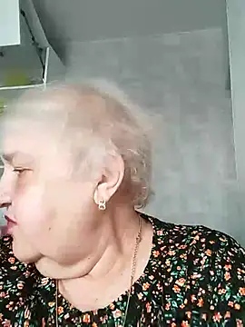 HapinessLovee online show from May 2026 06:56:02 AM