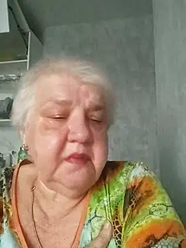 HapinessLovee online show from May 2026 04:43:01 AM