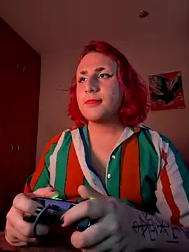 alien ate red online show from December 2025 09:07:02 PM