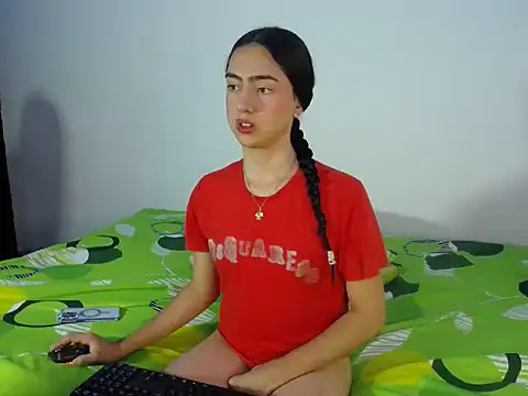 Snapshot of Kammy_Candy chatting on February 2026 07:27:02 PM Kammy Candy online show from February 2026 07:27:02 PM