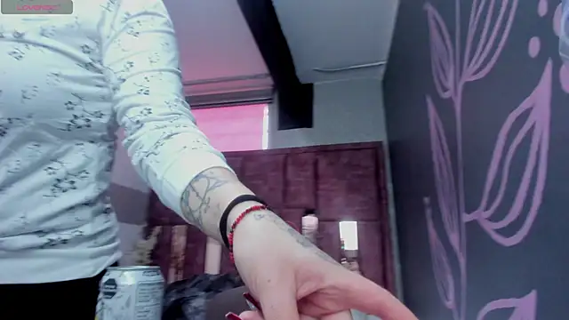 Kiara Fox   online show from April 2026 08:56:01 PM