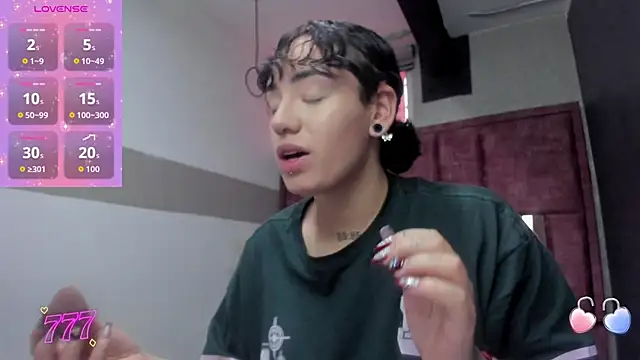 Kiara Fox   online show from April 2026 08:35:01 PM