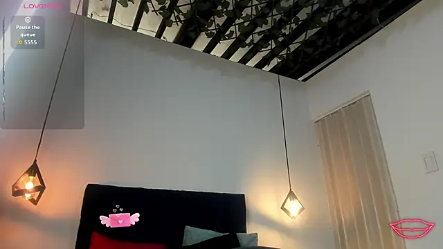 Kiara Fox   online show from February 2026 01:29:01 PM