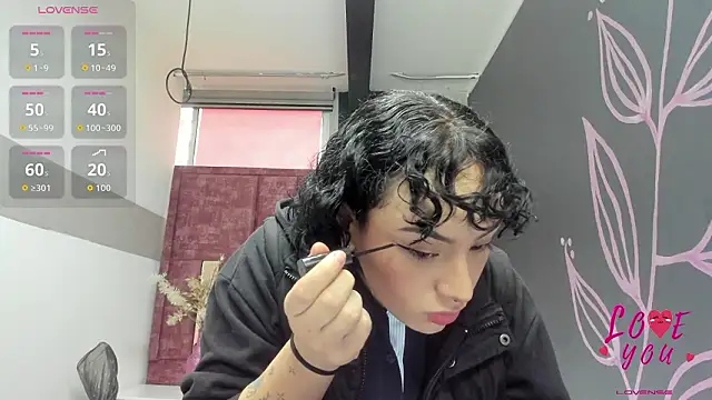 Kiara Fox   online show from March 2026 08:33:01 PM