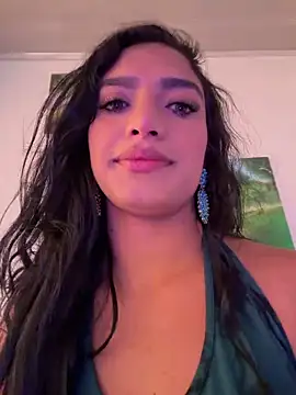 AlinaArgii online show from April 2026 02:00:01 PM