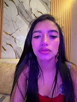 AlinaArgii online show from May 2026 01:18:02 PM