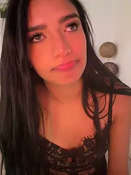 AlinaArgii online show from May 2026 04:04:02 PM