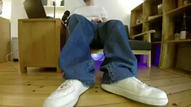 jonas camboy online show from March 2026 06:01:01 PM