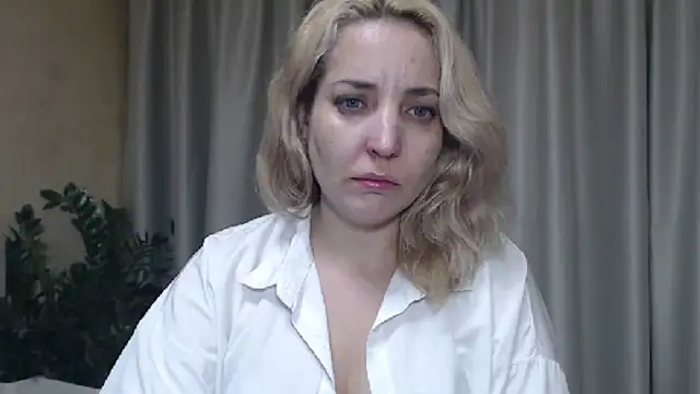 Snapshot of sweetpussy chatting on September 2025 02:34:01 PM sweetpussy online show from September 2025 02:34:01 PM