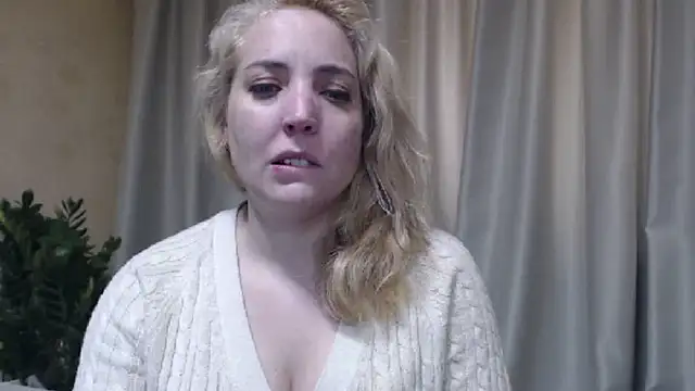 Snapshot of sweetpussy chatting on May 2026 02:42:02 PM sweetpussy online show from May 2026 02:42:02 PM