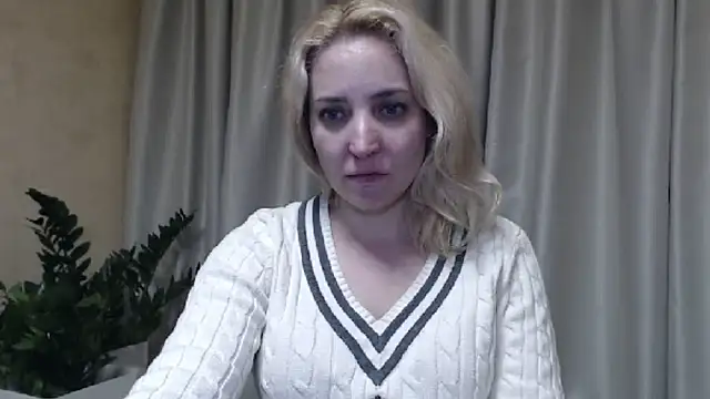 Snapshot of sweetpussy chatting on February 2025 04:13:02 PM sweetpussy online show from February 2025 04:13:02 PM
