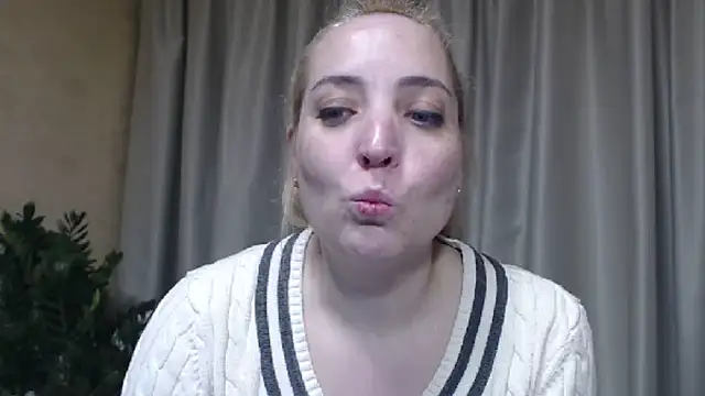 Snapshot of sweetpussy chatting on May 2026 02:41:01 PM sweetpussy online show from May 2026 02:41:01 PM