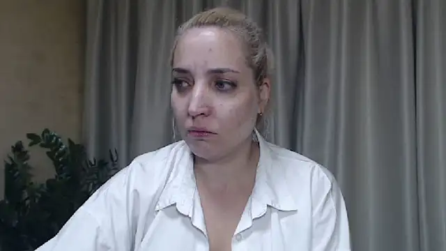 Snapshot of sweetpussy chatting on September 2025 03:40:02 PM sweetpussy online show from September 2025 03:40:02 PM