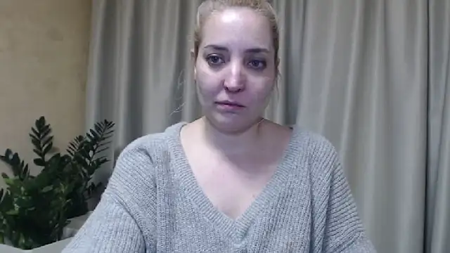 Snapshot of sweetpussy chatting on February 2025 07:38:02 PM sweetpussy online show from February 2025 07:38:02 PM