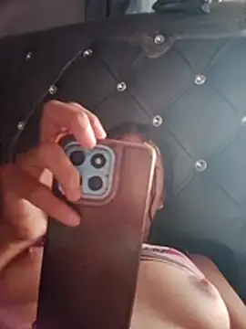 Vaness hot online show from March 2026 08:43:02 PM