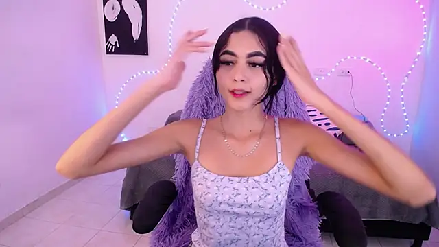 Sofia tgn online show from April 2026 06:15:01 PM