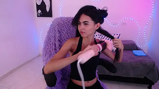 Sofia tgn online show from April 2026 07:17:02 PM