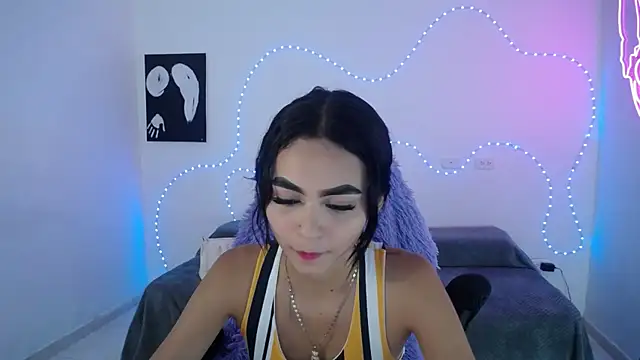 Sofia tgn online show from April 2026 06:20:01 PM