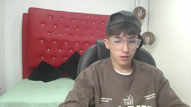 jeremy job online show from December 2025 11:37:01 AM