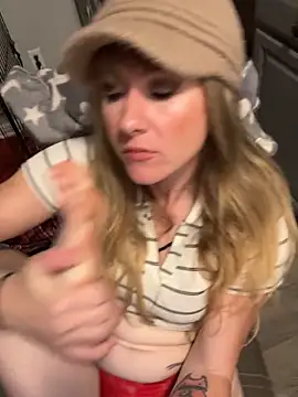 alluringpixie online show from April 2026 11:50:02 AM