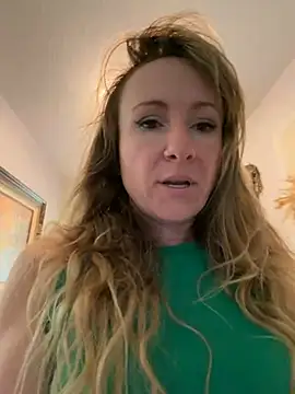 alluringpixie online show from May 2026 12:17:01 PM