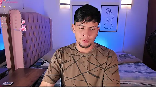 vaalentiino online show from February 2026 10:09:02 PM