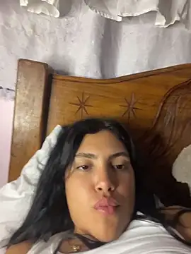  Laurentt  online show from April 2026 02:05:01 AM