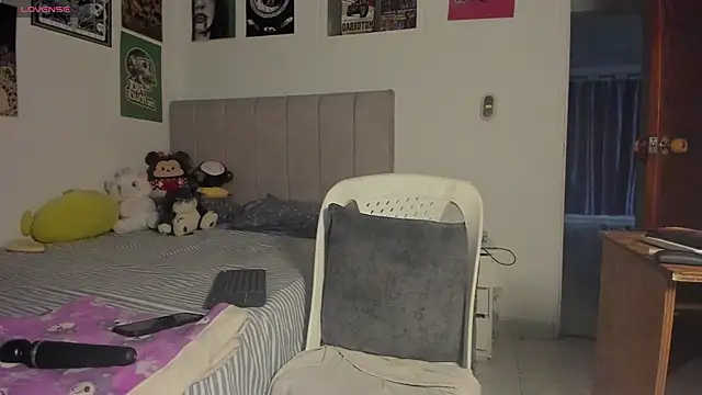 little  ammy online show from April 2026 09:11:02 PM