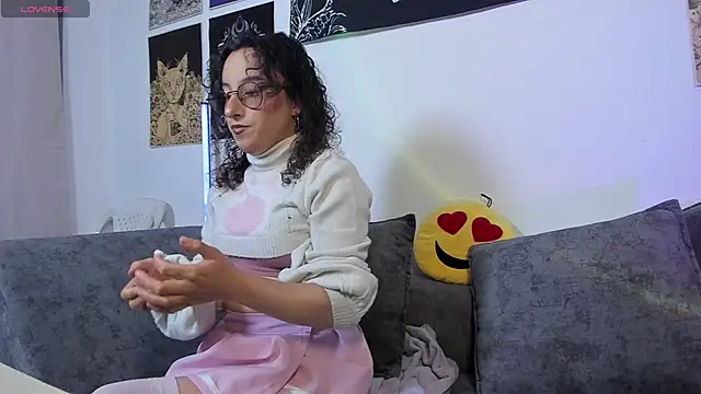 Snapshot of little__ammy chatting on June 2026 11:13:02 PM little ammy online show from June 2026 11:13:02 PM