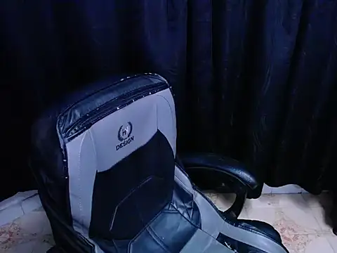 mia walker22 online show from December 2025 03:19:02 AM