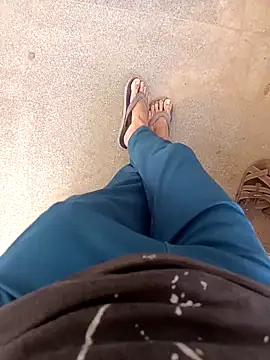 xhanm online show from December 2025 06:48:02 AM