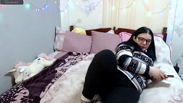 SashaBond online show from March 2026 12:56:01 PM