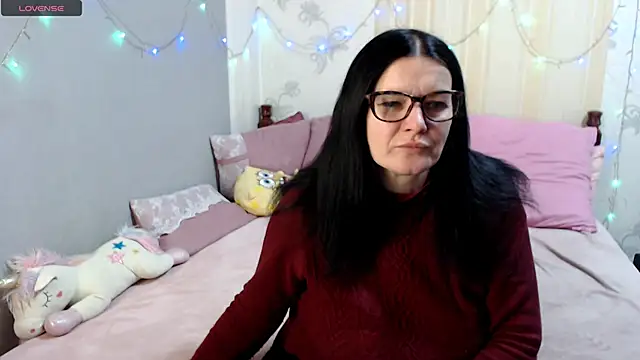 SashaBond online show from February 2026 12:05:02 PM