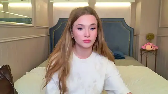 Lina Sinerz online show from June 2026 08:32:02 PM