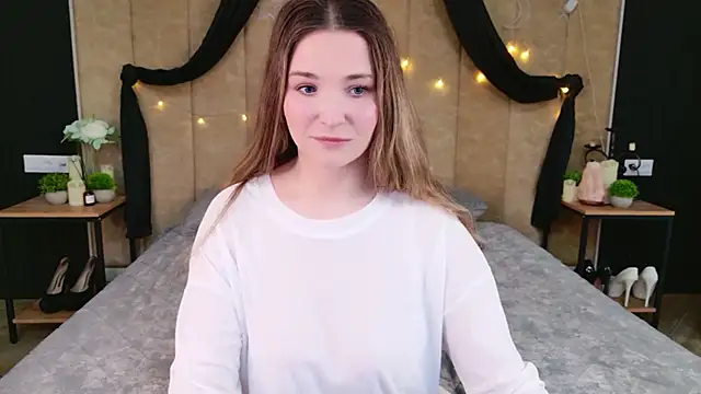 Lina Sinerz online show from March 2026 08:45:01 PM