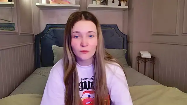 Lina Sinerz online show from February 2026 03:35:02 PM