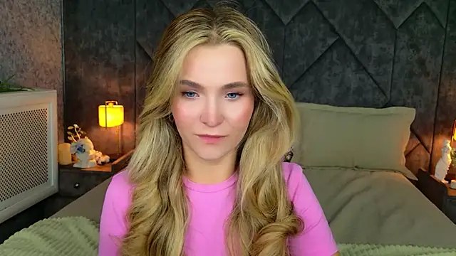 Lina Sinerz online show from July 2026 08:31:02 PM